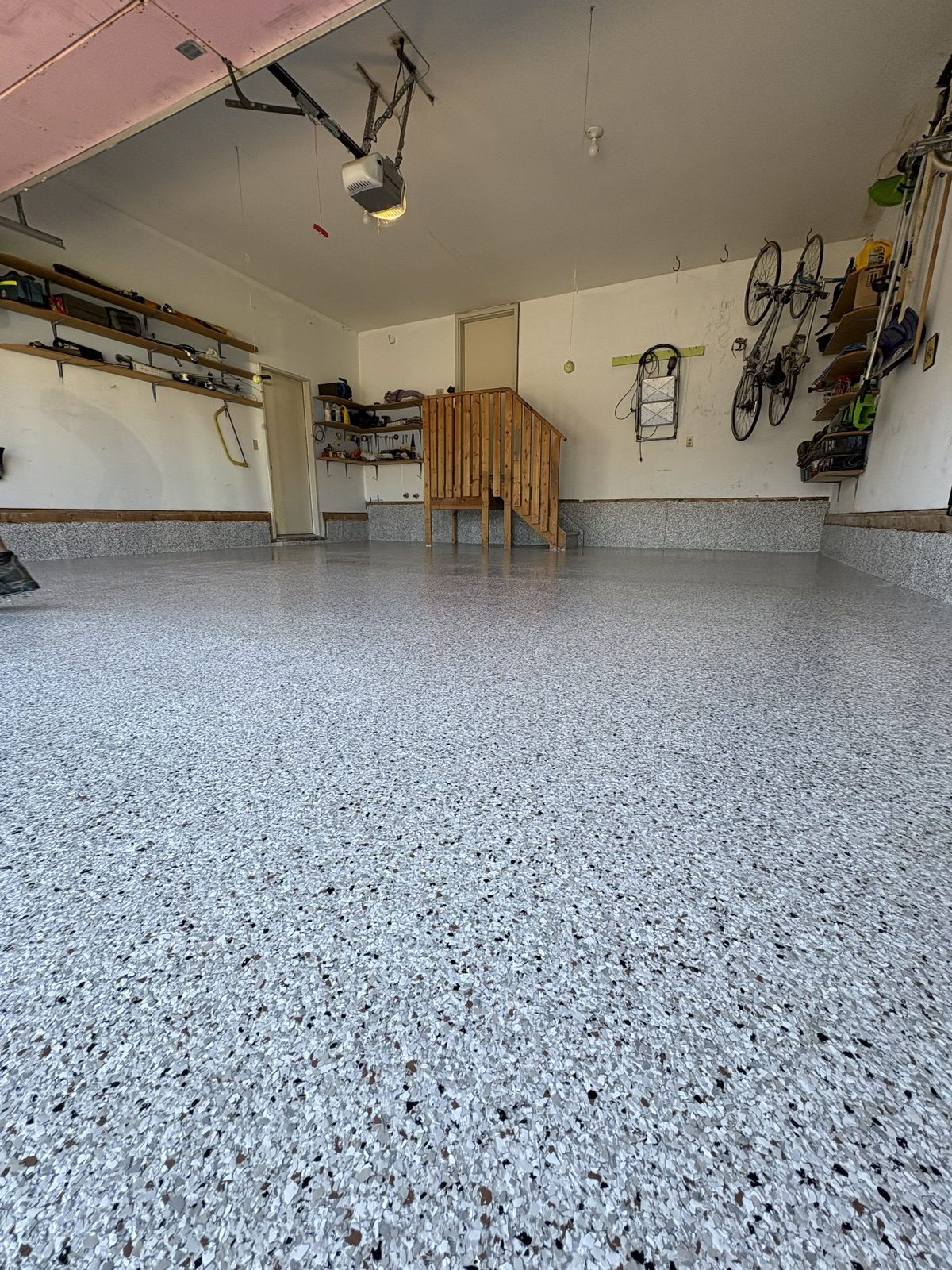 Garage with coved base — Calgary